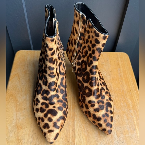 Taryn Rose Leopard Print Ankle Booties - Picture 1 of 12